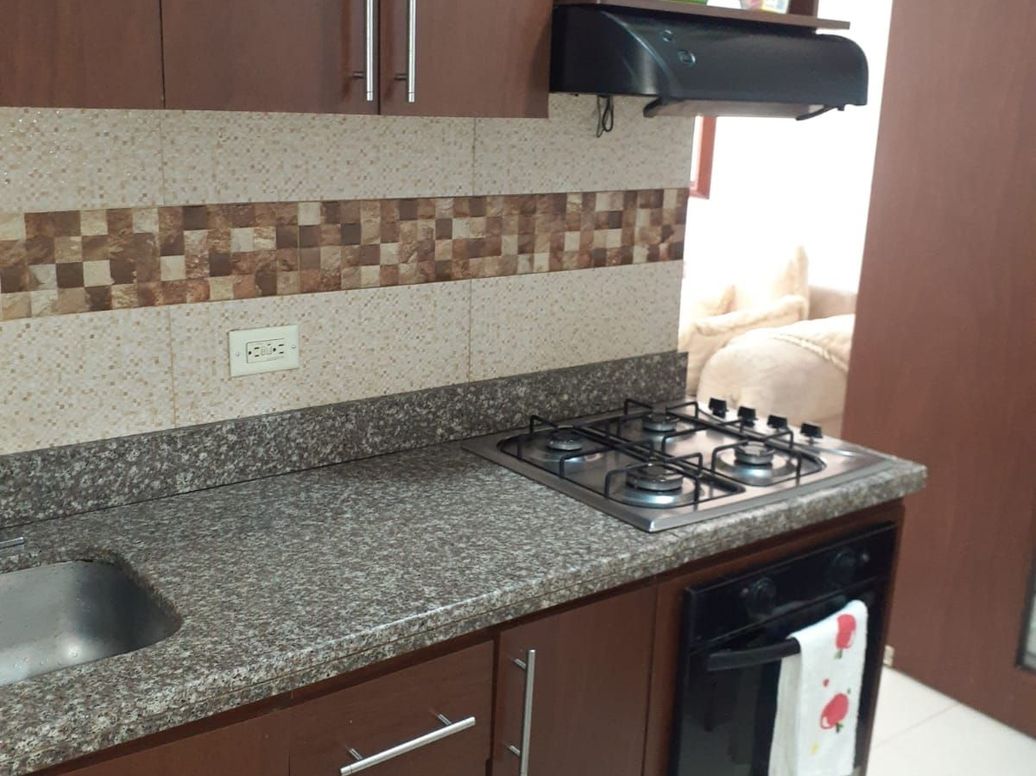 Apartamento de 3 alcobas en venta en Santa Rosa, Bogotá, 72 m² · foto 8 de 13