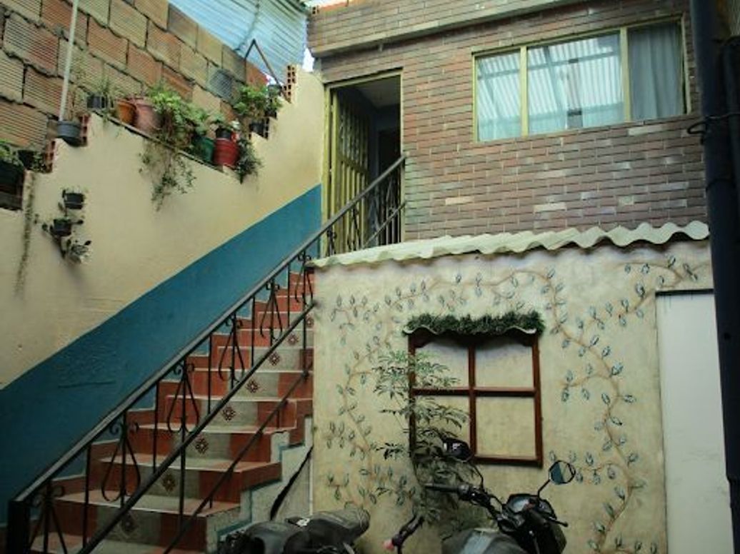Casa de 6 alcobas en venta en La Giralda, Bogotá, 314 m² · foto 3 de 20