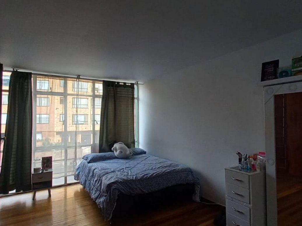 Apartamento de 3 alcobas en venta en Pardo Rubio, Bogotá, 112 m² · foto 8 de 9
