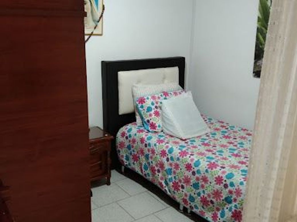 Casa de 9 alcobas en venta en Villa Dorado - San Antonio, Bogotá, 280 m² · foto 12 de 20