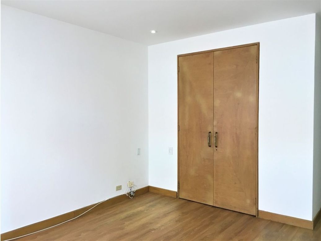 Apartamento de 3 alcobas en venta en Chicó Reservado, Bogotá, 270 m² · foto 12 de 20