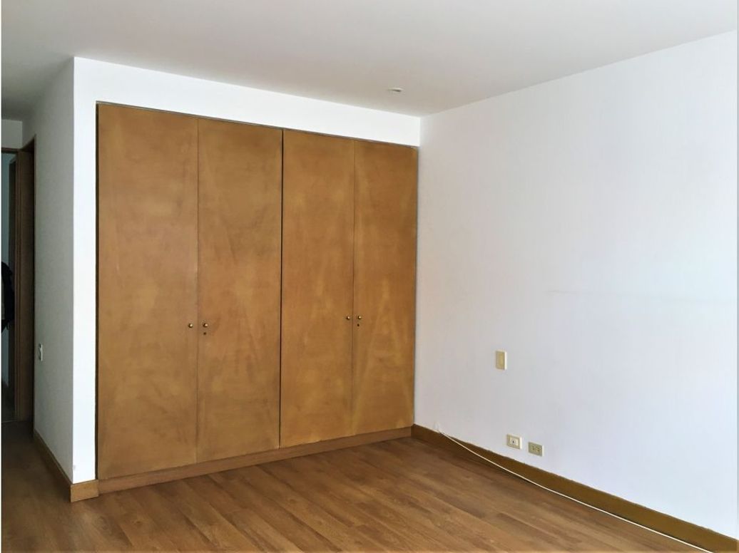Apartamento de 3 alcobas en venta en Chicó Reservado, Bogotá, 270 m² · foto 14 de 20