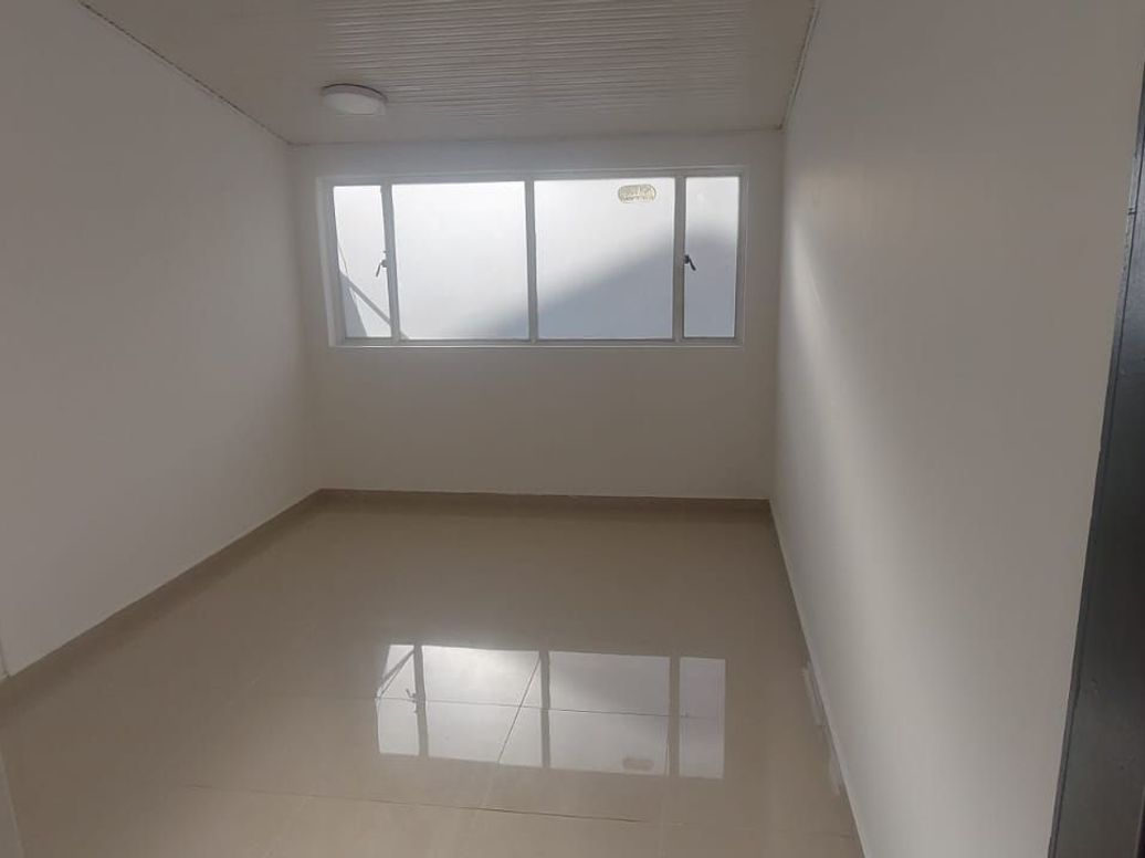 Casa de 4 alcobas en venta en Molinos Norte, Bogotá, 256 m² · foto 13 de 20