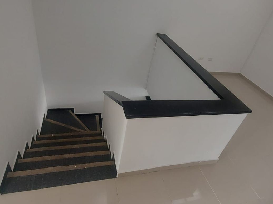 Casa de 4 alcobas en venta en Molinos Norte, Bogotá, 256 m² · foto 9 de 20