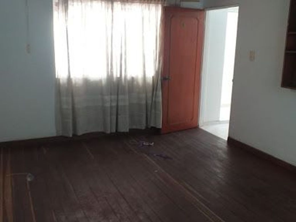 Casa de 4 alcobas en venta en Engativa Centro, Bogotá, 235 m² · foto 9 de 14