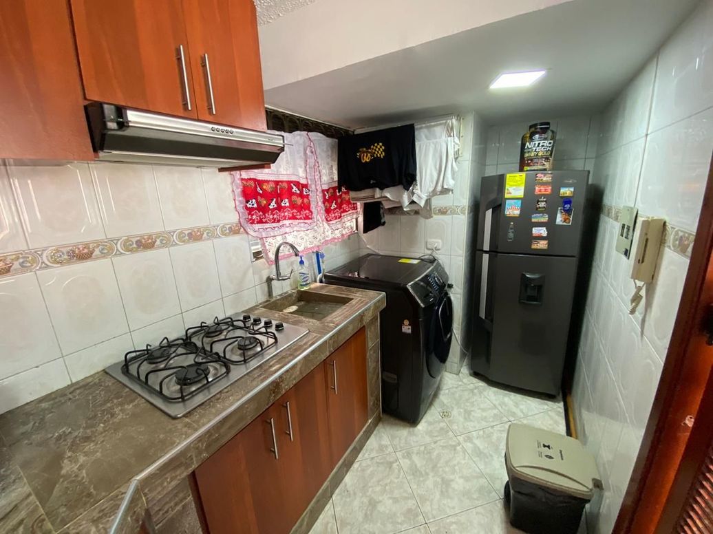 Apartamento de 3 alcobas en venta en Primavera Occidental, Bogotá, 49 m² · foto 4 de 9