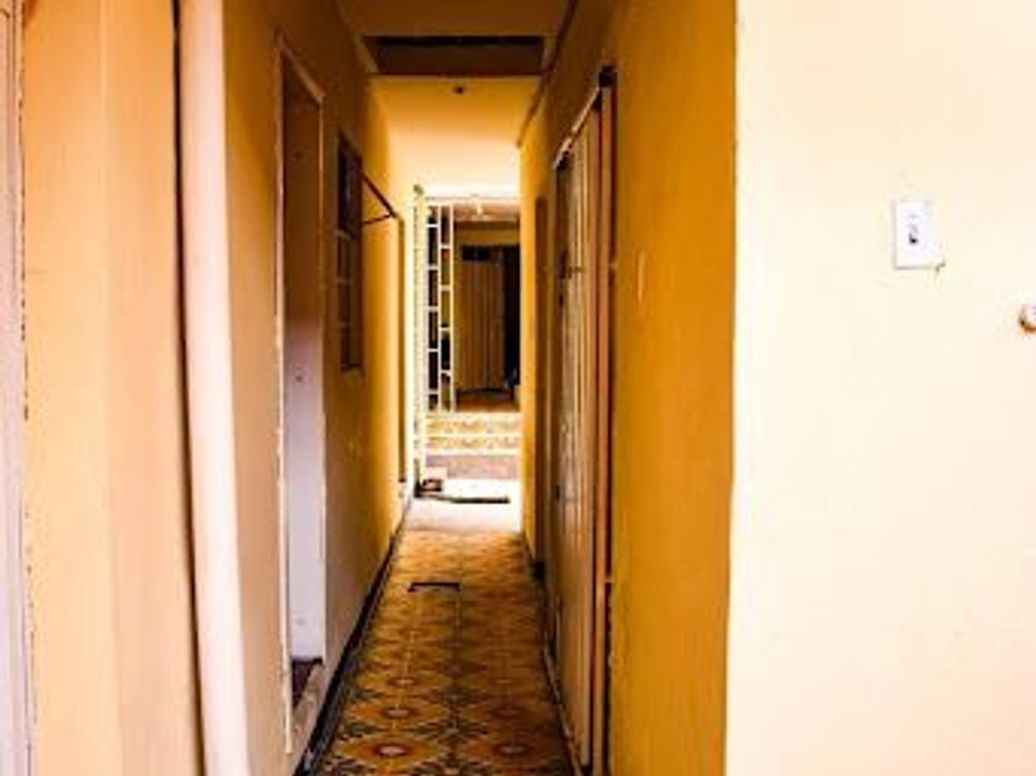 Casa de 5 alcobas en venta en Tunjuelito, Bogotá, 240 m² · foto 6 de 16