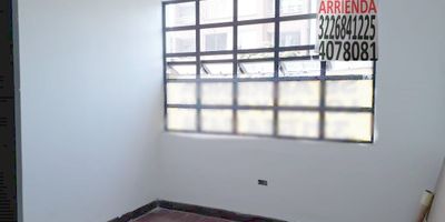 Local en arriendo en sector comercial laureles ,160 mts ,pisos en cerámica ,2 baños 4 ambientes.

Ubicado en zona comercial ,cerca a supermercados ,vías principales ,cerca a gimnasio PowerFitTime.


INTERMOBILIARIA POBLADO S.A.S