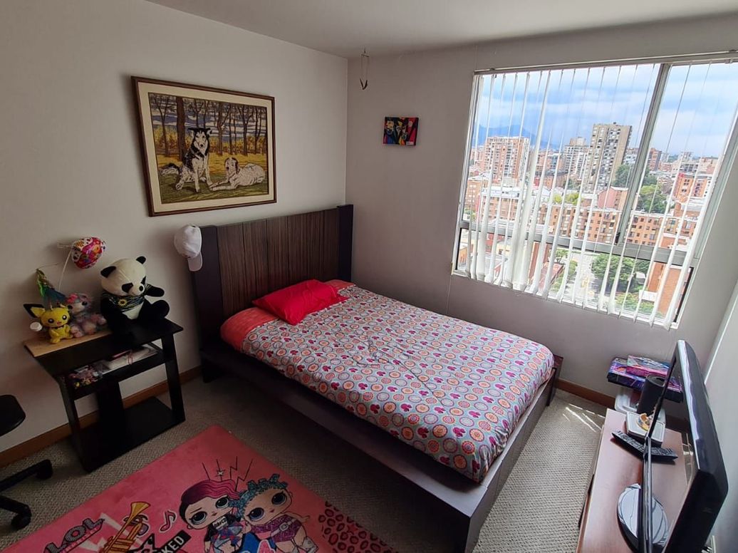 Apartamento de 3 alcobas en venta en Parques De Lorena, Bogotá, 98 m² · foto 6 de 10