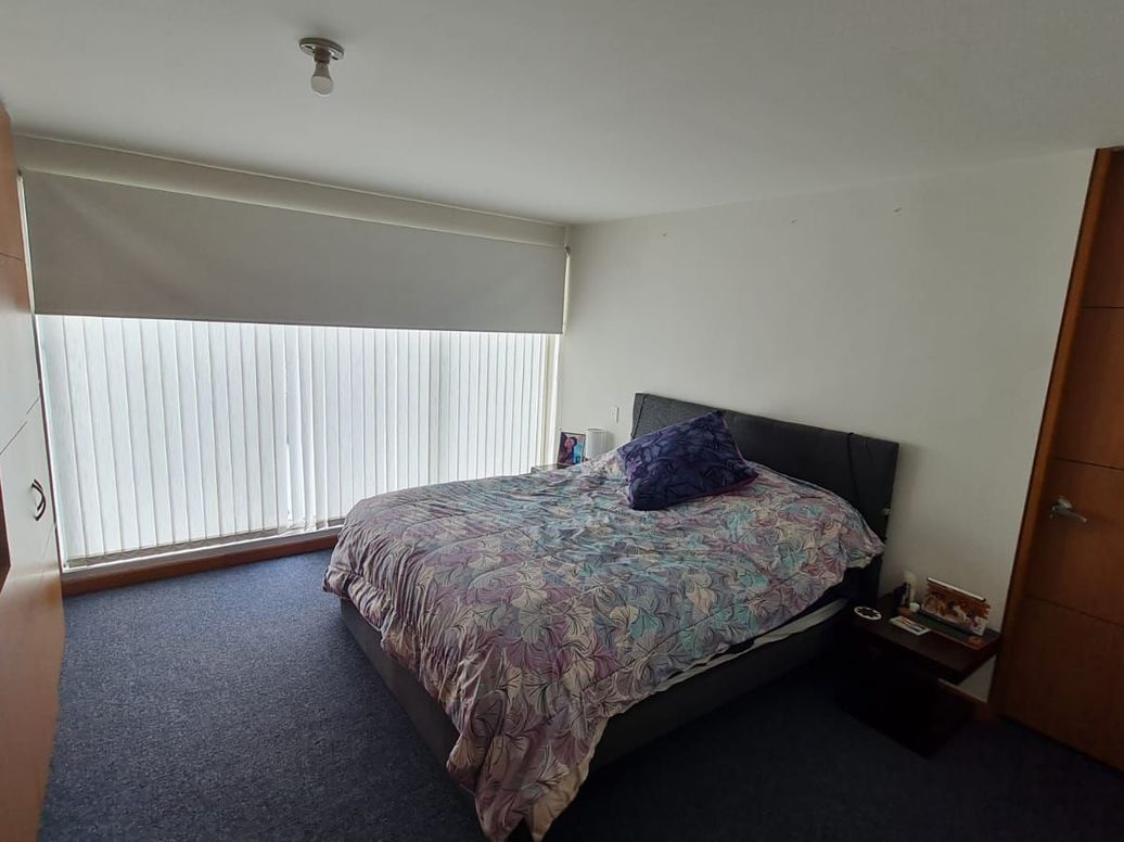 Apartamento de 3 alcobas en venta en Parques De Lorena, Bogotá, 98 m² · foto 2 de 10