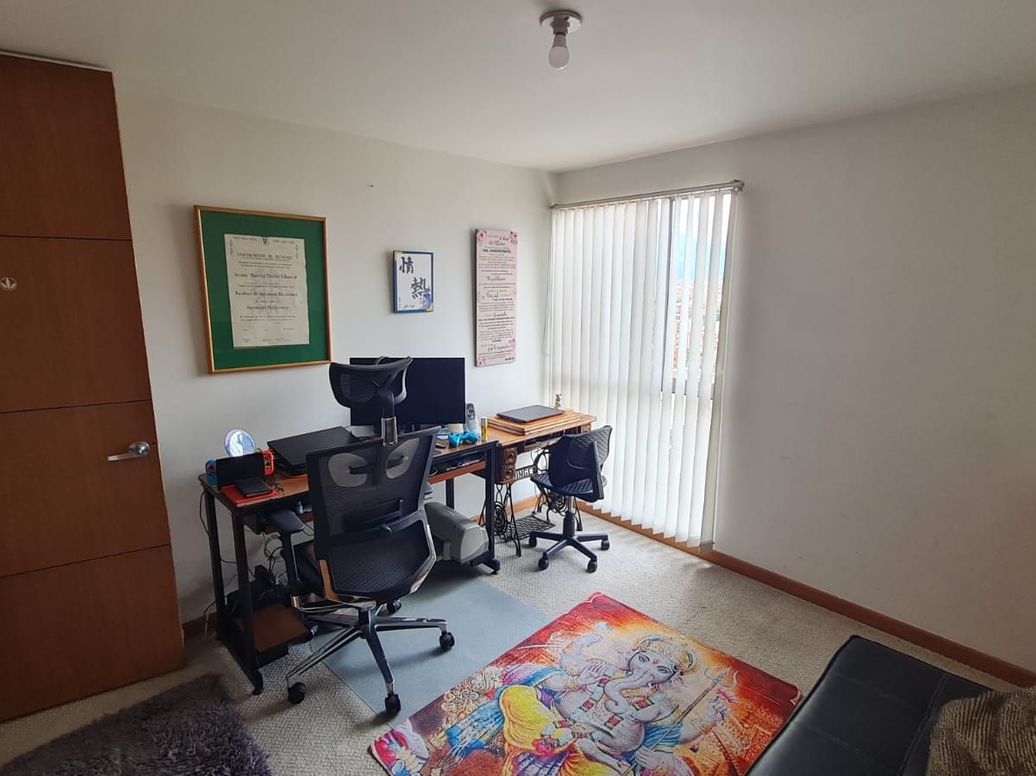 Apartamento de 3 alcobas en venta en Parques De Lorena, Bogotá, 98 m² · foto 7 de 10