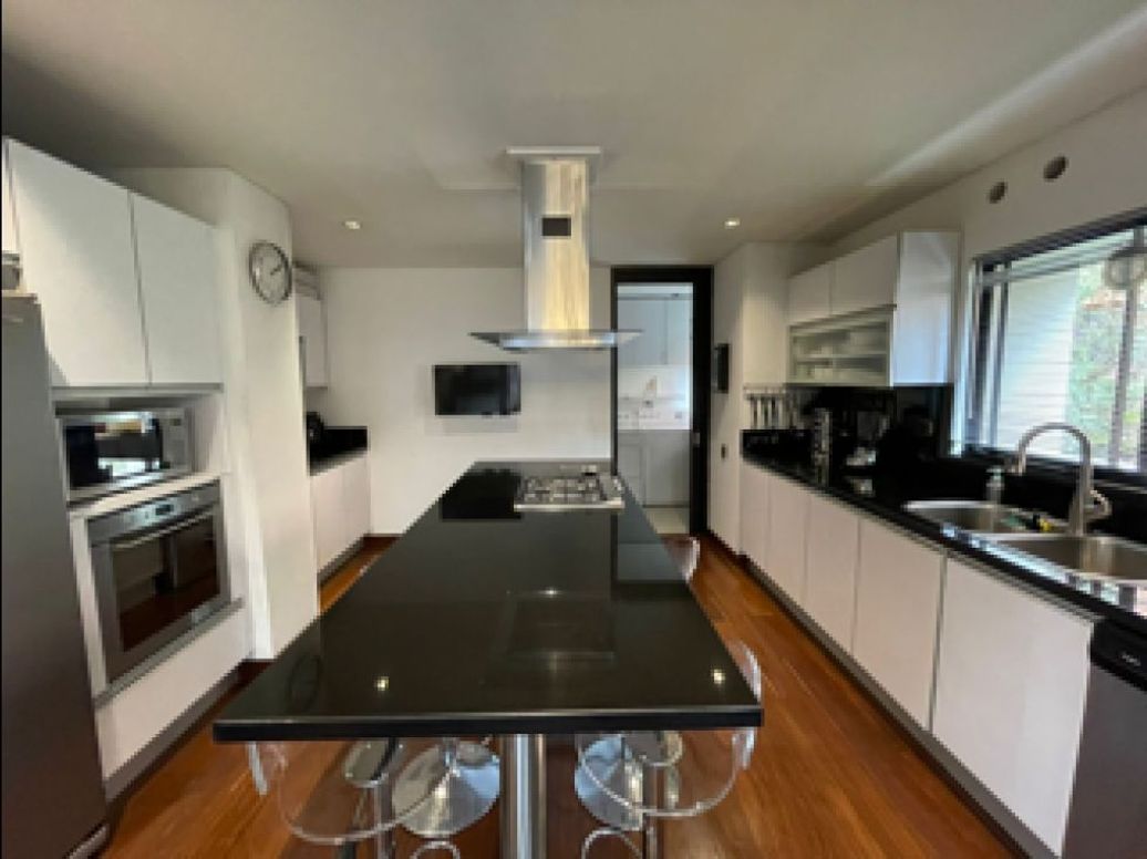 Apartamento de 3 alcobas en venta en Bellavista, Bogotá, 255 m² · foto 5 de 6
