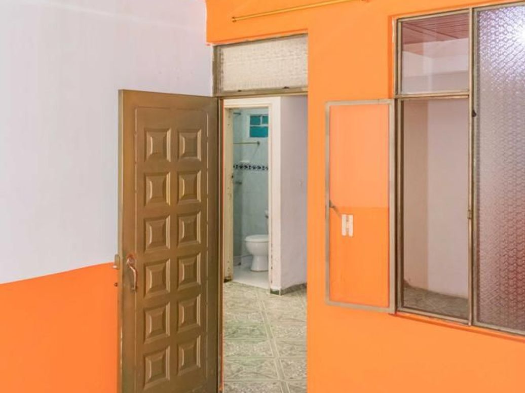Casa de 8 alcobas en venta en Abraham Lincoln, Bogotá, 313 m² · foto 19 de 20