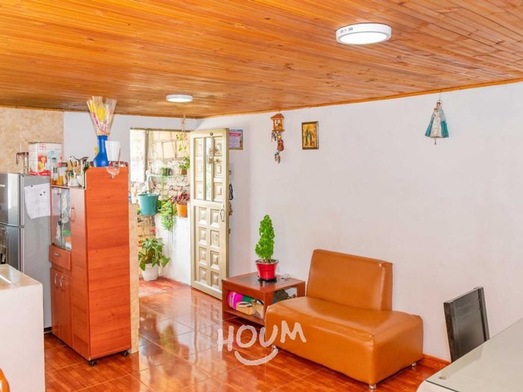 Casa de 8 alcobas en venta en Abraham Lincoln, Bogotá, 313 m² · foto 2 de 20