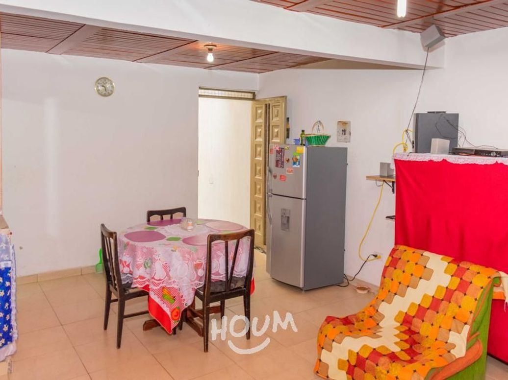 Casa de 8 alcobas en venta en Abraham Lincoln, Bogotá, 313 m² · foto 4 de 20