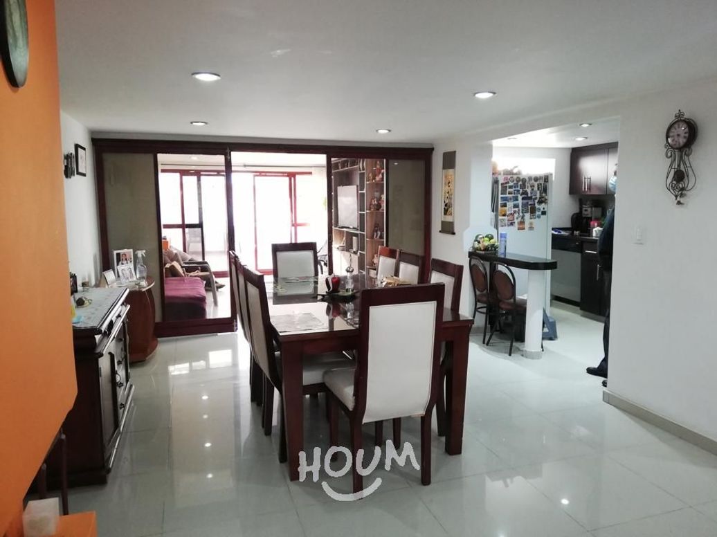 Casa de 5 alcobas en venta en Acacias, Bogotá, 320 m² · foto 2 de 20