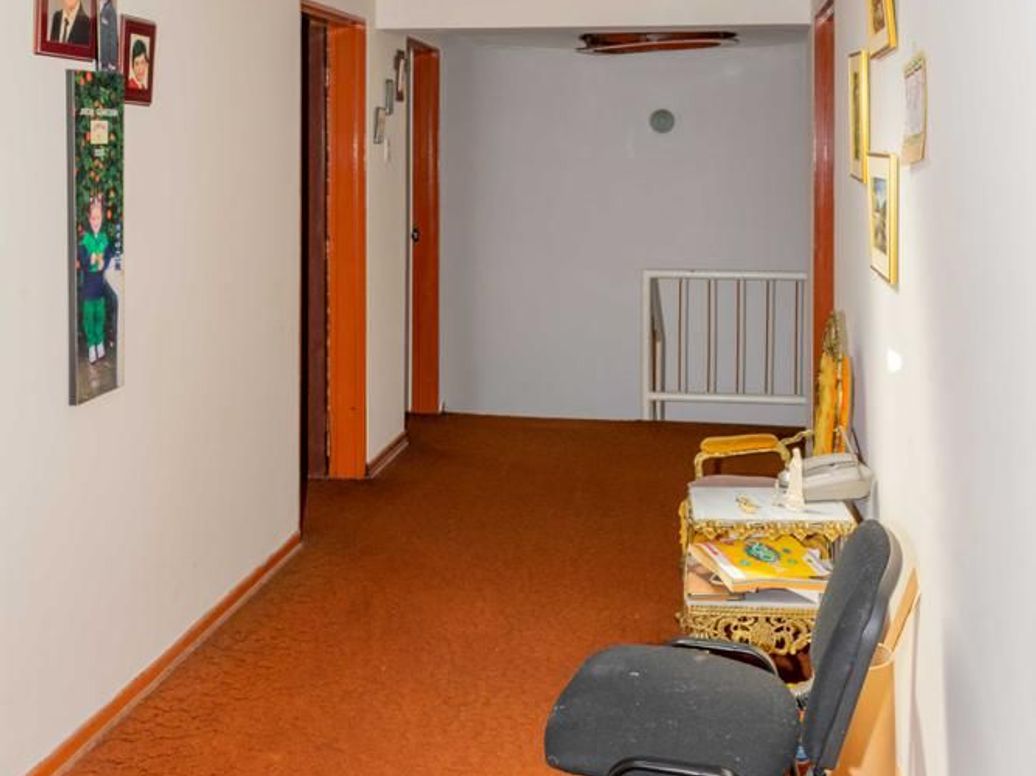 Casa de 6 alcobas en venta en Acacias, Bogotá, 250 m² · foto 3 de 20