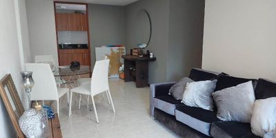 Excelente Apartamento amoblado ubicado en el sector de la loma de los Gonzales y en muy buen estado, cuenta con facilidad de acceso, además está cerca de rutas de transporte público, cerca al centro comercial el Tesoro y Mall la Visitación.