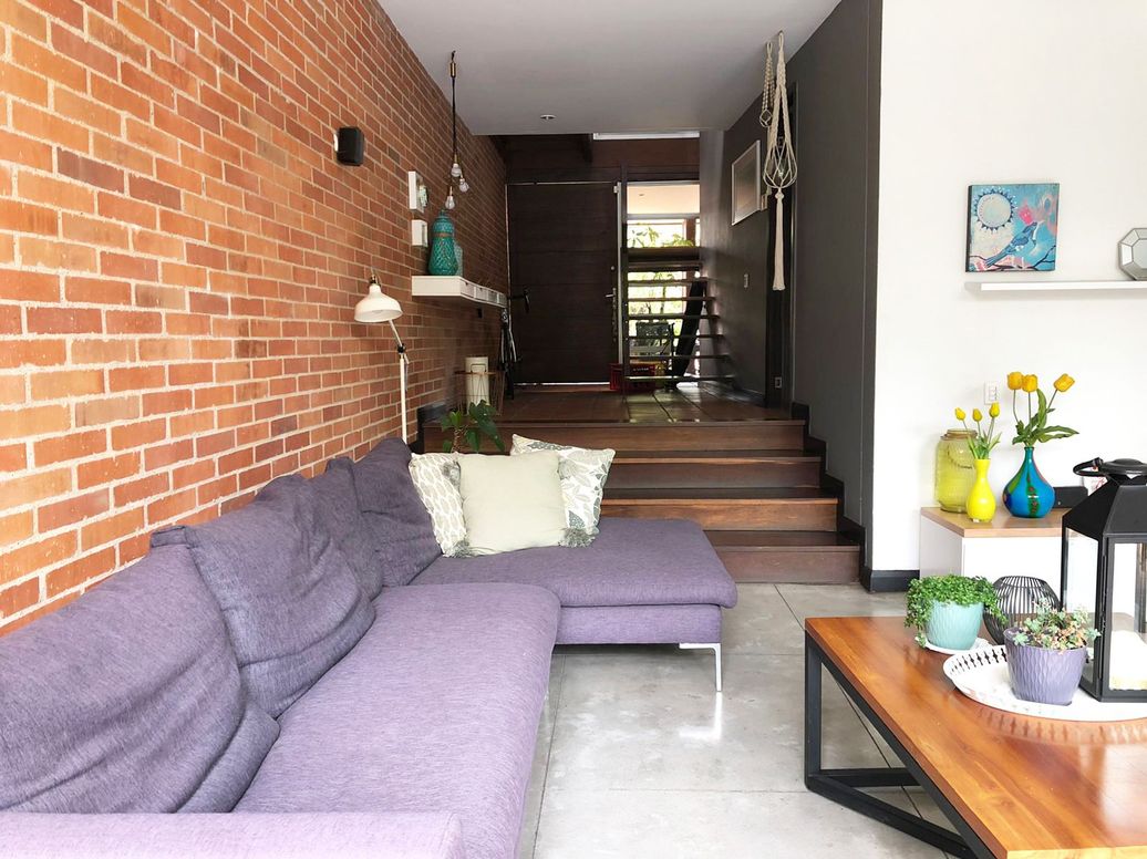 Casa en Arriendo o venta en Loma Del Atravesado, Comuna 4, Envigado en Loma Del Atravesado
