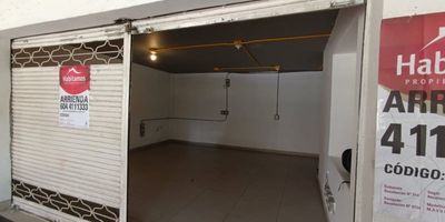 Local dúplex de 52 m2, ubicado en mall comercial, estrato comercial, primer piso con derecho a usar parte de la terraza del mall para ubicar mesas o sillas en caso de requerirlo.