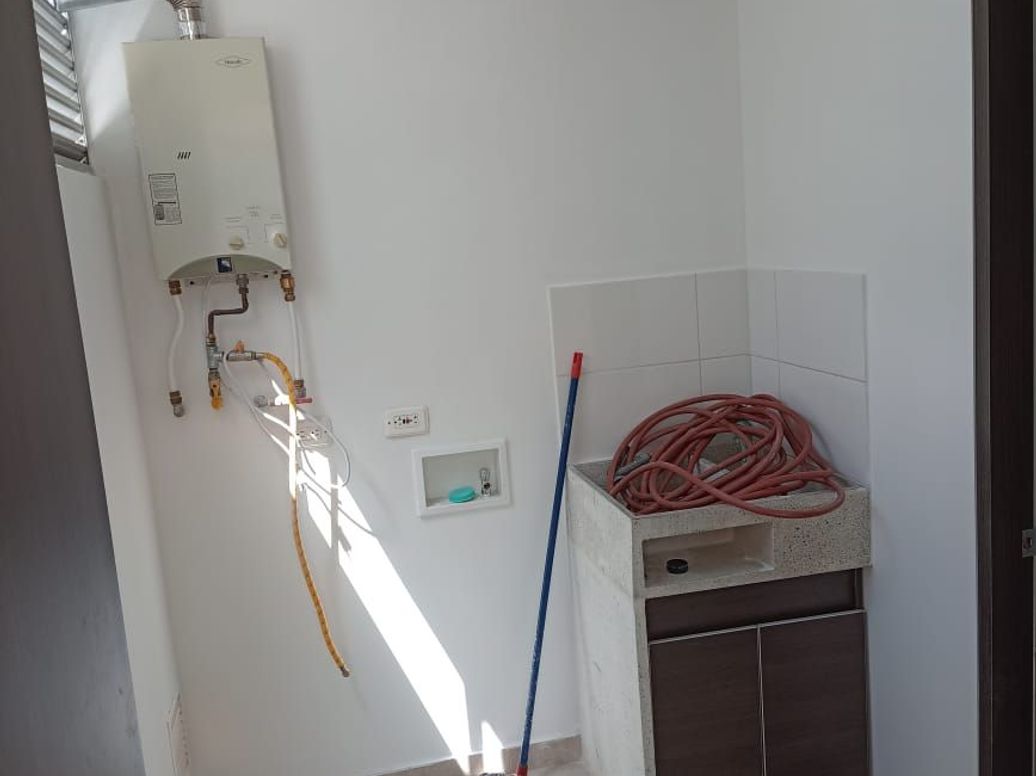 Apartamento de 3 alcobas en venta en Villas Del Mediterraneo, Bogotá, 141 m² · foto 8 de 10