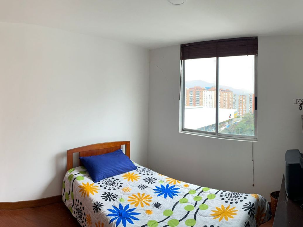 Apartamento de 3 alcobas en venta en La Liberia, Bogotá, 164 m² · foto 2 de 10