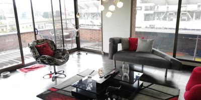 [VEN] ID HOUM: 65937

En Houm te ayudamos de forma fácil y segura. Los beneficios de comprar con nosotros:
    • Te ayudamos a conseguir financiamiento a través de una asesoría personalizada
    • Mediación y seguimiento de todo el proceso
    • Ponemos a tu disposición profesionales en notariado, registro y asesoría jurídica
¡Solo te preocupas de las firmas!

Departamento en venta, ubicado en el barrio Nicolás de Federmán, con una superficie construida de 200.00 m² y superficie total de 200.00 m². 

Sus principales características son:

    • penthouse
    • 3 dormitorios
    • 2 baños
    • Admite mascotas
    • 1 parqueadero
    • Piso 4
    • Año de construcción: 1985
    • Cuarto de lavado
    • Bodega
            
Además, el inmueble cuenta con las siguientes amenidades:

    • Ascensor

Si compras con nosotros, te brindamos asesoría personalizada durante todo el proceso.
Más que una inmobiliaria, somos Houm.
*Aplican T&C