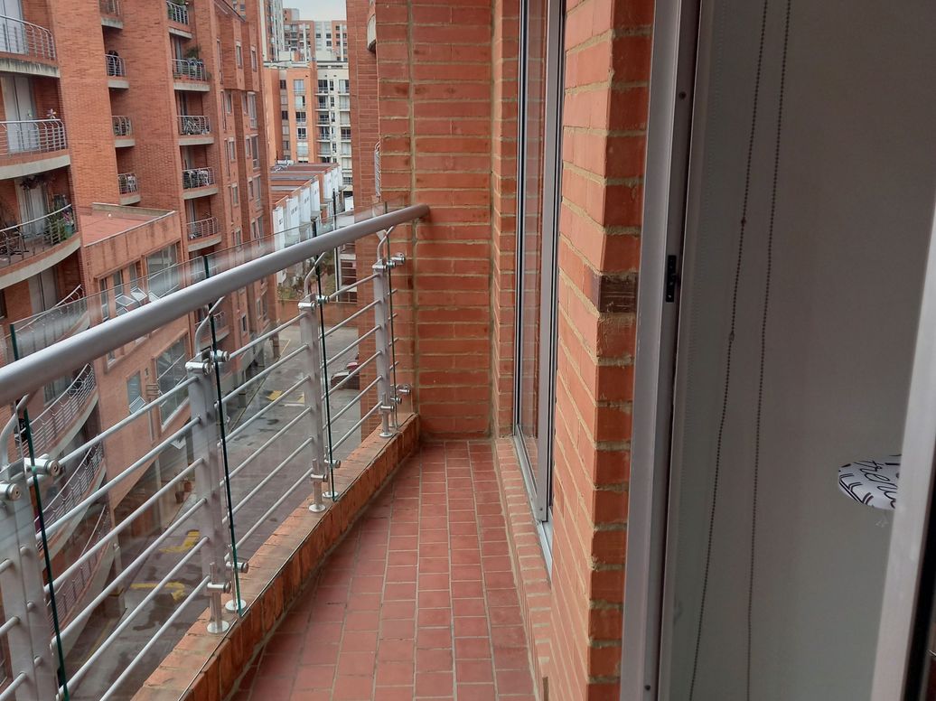 Apartamento de 3 alcobas en venta en El Plan, Bogotá, 68 m² · foto 9 de 10