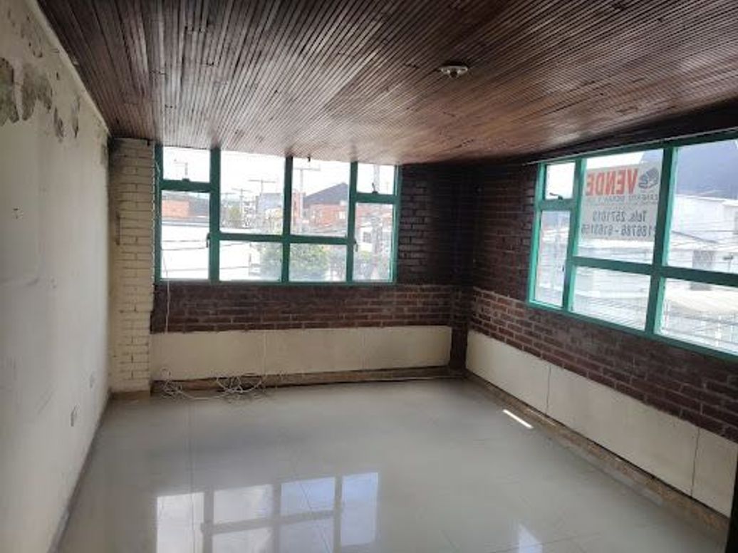 Casa de 8 alcobas en venta en José Joaquín Vargas, Bogotá, 402 m² · foto 14 de 19