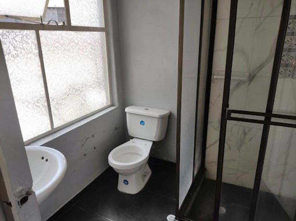 Casa de 8 alcobas en venta en José Joaquín Vargas, Bogotá, 402 m² · foto 18 de 19
