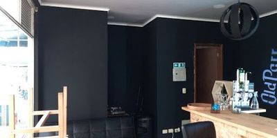 Local Comercial en Venta en La Villa - Pereira, Cuenta con un área de 31m2, sin subdivisiones internas, 1 baño, Cocineta, Tipo Uso de Piso: Liviano (Solo Personas). Posee un frente con carpa (no propio), habilitado para uso del propio local.