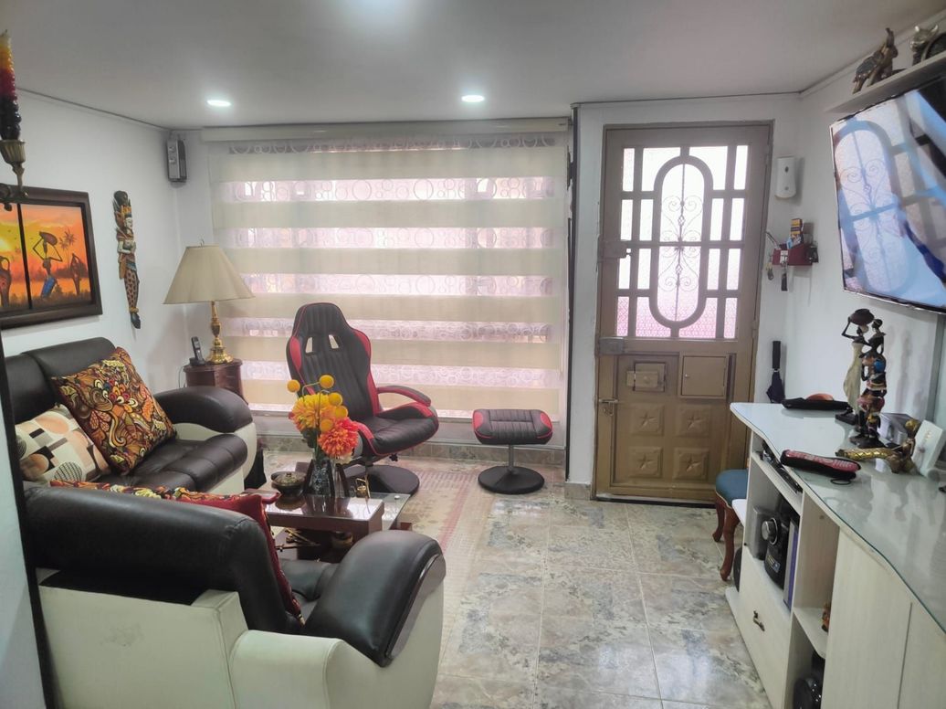 Casa de 4 alcobas en venta en Villas De Granada Et. I, Bogotá, 112 m² · foto 5 de 20