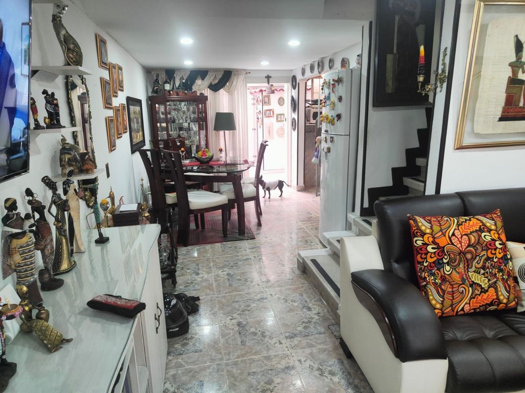 Casa de 4 alcobas en venta en Villas De Granada Et. I, Bogotá, 112 m² · foto 6 de 20