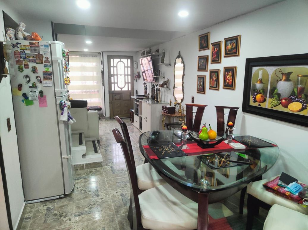 Casa de 4 alcobas en venta en Villas De Granada Et. I, Bogotá, 112 m² · foto 4 de 20