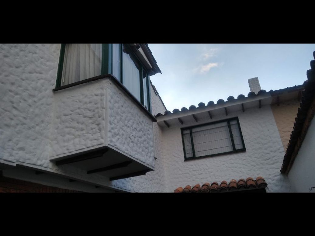 Casa de 4 alcobas en venta en Acacias, Bogotá, 245 m² · foto 2 de 20