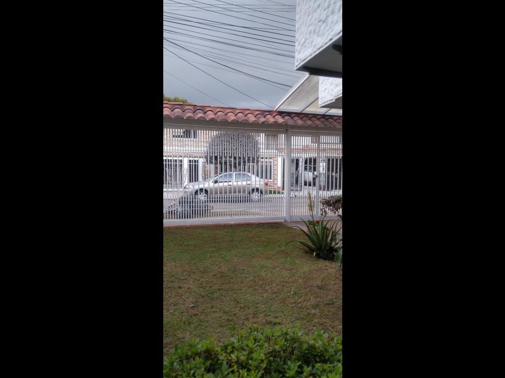 Casa de 4 alcobas en venta en Acacias, Bogotá, 245 m² · foto 4 de 20