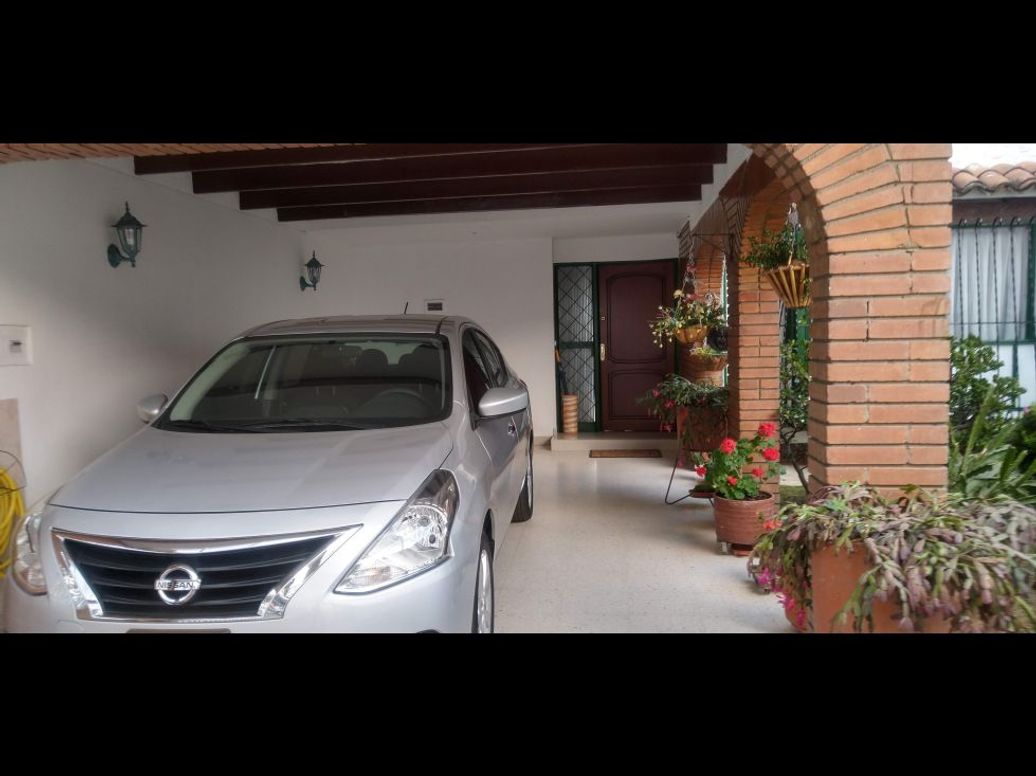 Casa de 4 alcobas en venta en Acacias, Bogotá, 245 m² · foto 7 de 20