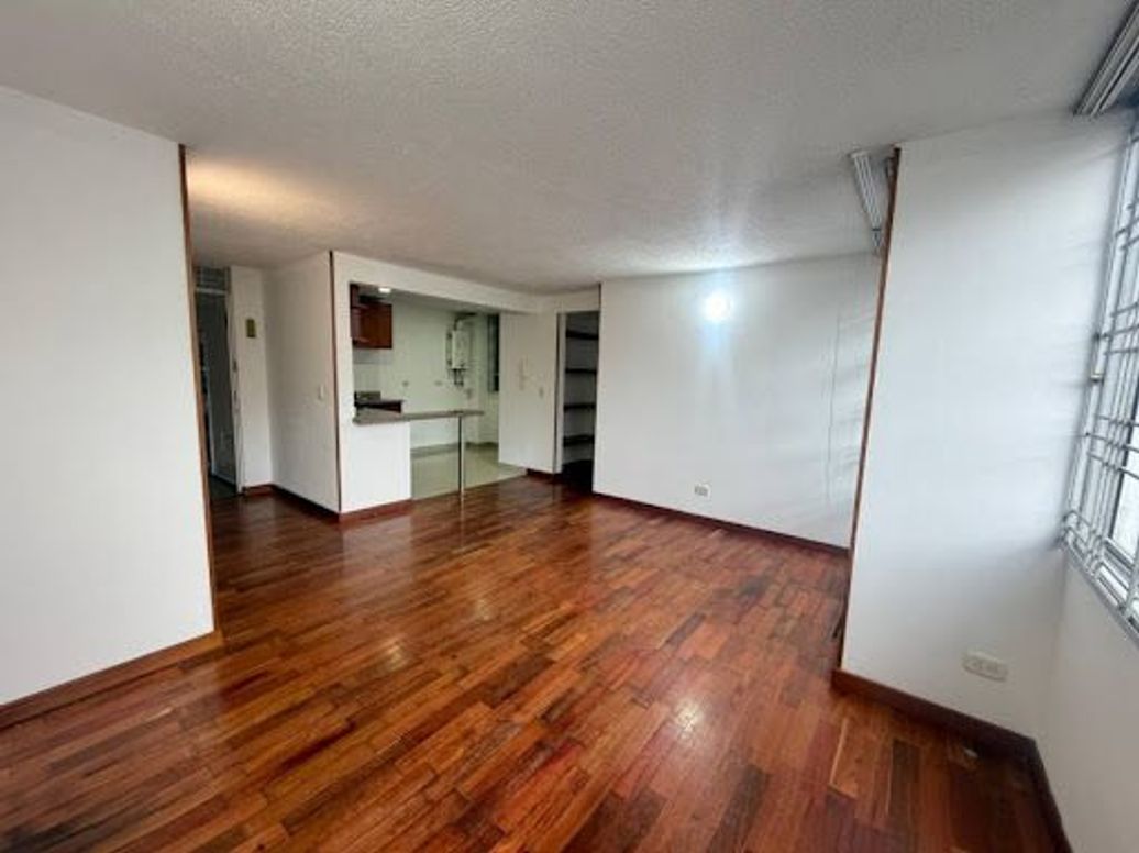 Apartamento de 3 alcobas en venta en Suba Centro, Bogotá, 76 m² · foto 5 de 20