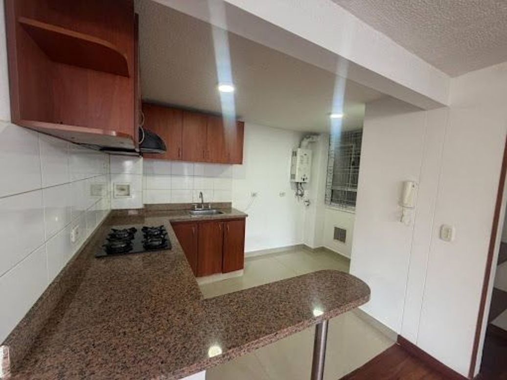 Apartamento de 3 alcobas en venta en Suba Centro, Bogotá, 76 m² · foto 9 de 20