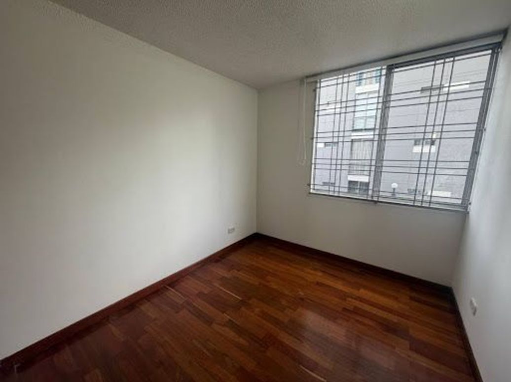 Apartamento de 3 alcobas en venta en Suba Centro, Bogotá, 76 m² · foto 13 de 20