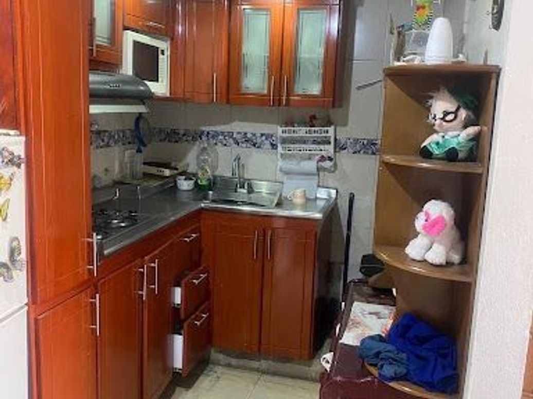 Casa de 12 alcobas en venta en Fontibón Centro, Bogotá, 216 m² · foto 6 de 13