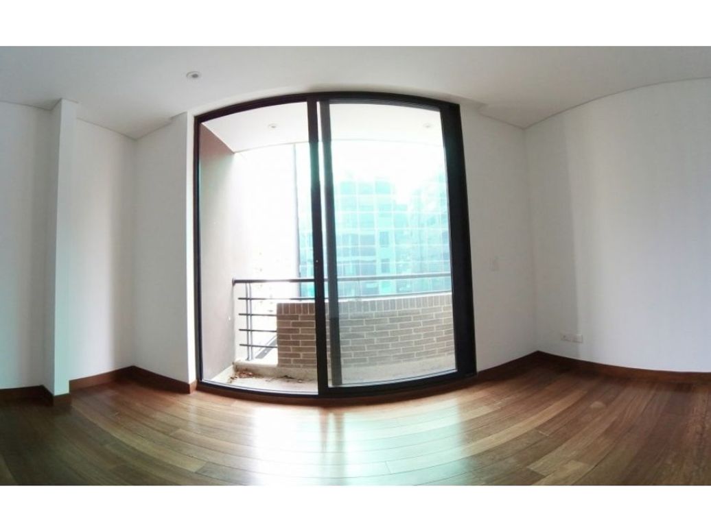 Apartamento de 2 alcobas en venta en Chico, Bogotá, 145 m² · foto 11 de 17