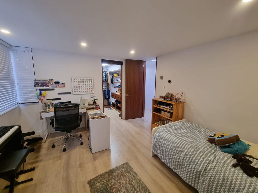 Casa de 4 alcobas en venta en La Calleja, Bogotá, 438 m² · foto 2 de 20