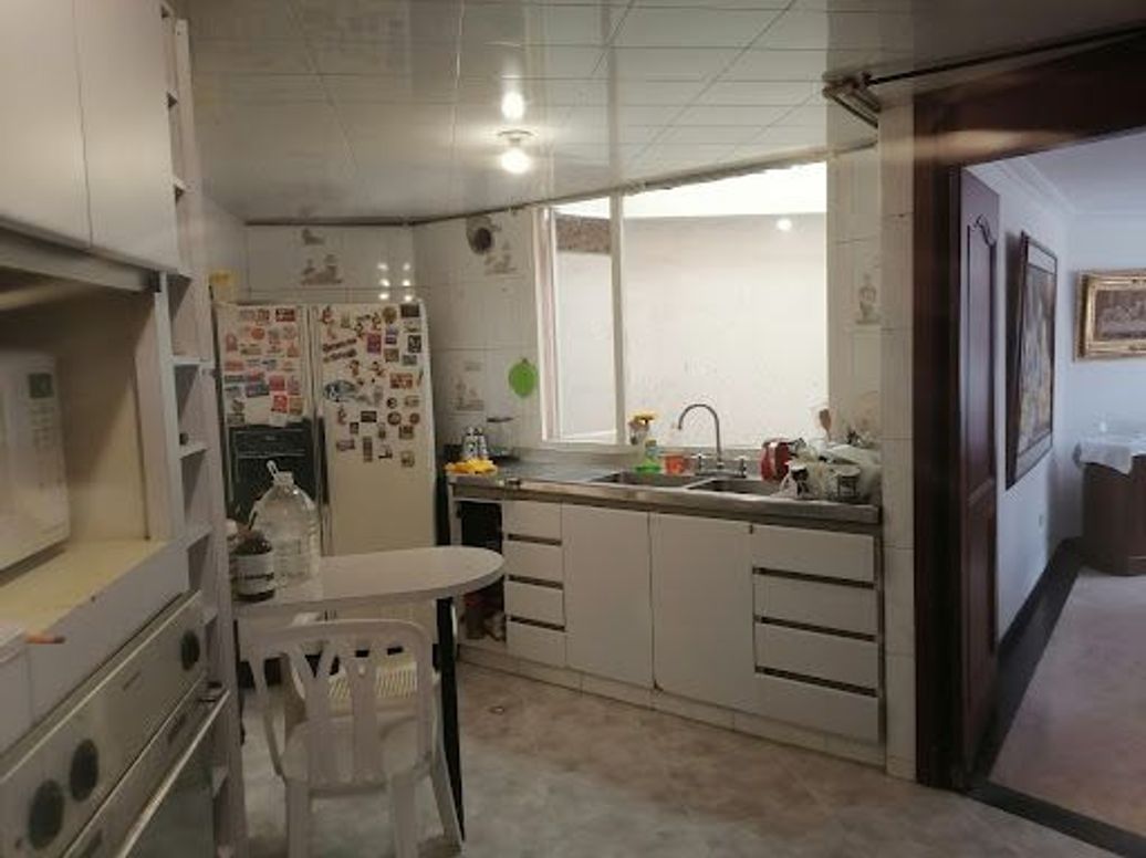 Apartamento de 5 alcobas en venta en El Batan, Bogotá, 238 m² · foto 11 de 20