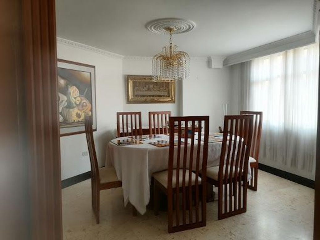 Apartamento de 5 alcobas en venta en El Batan, Bogotá, 238 m² · foto 5 de 20