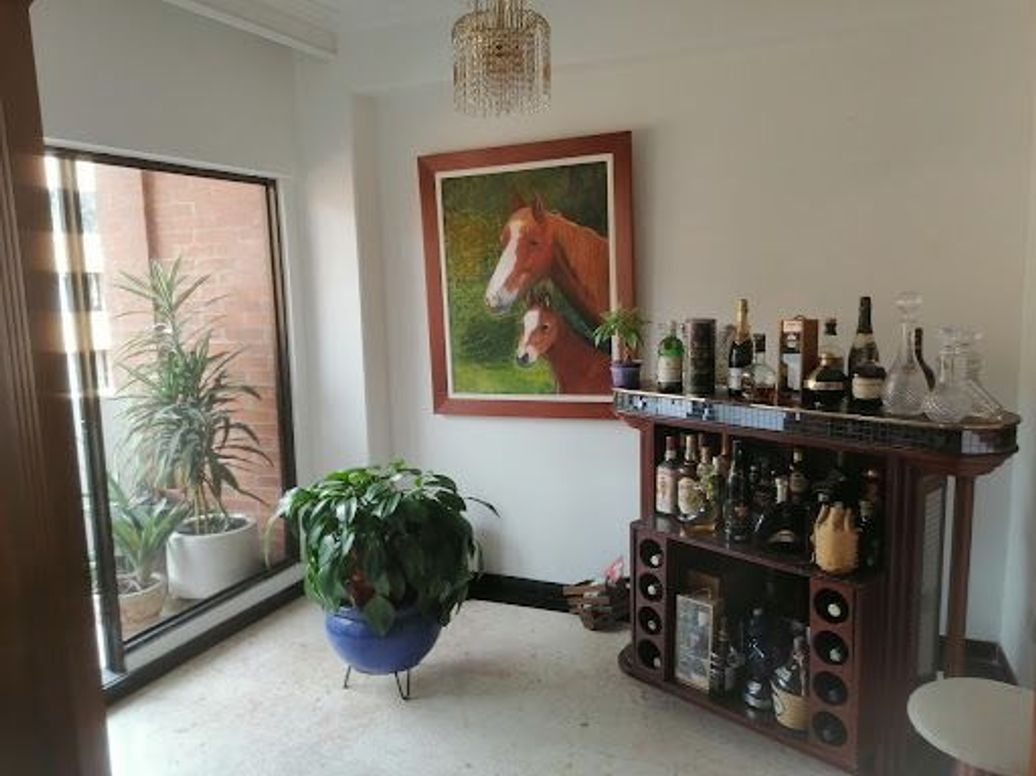 Apartamento de 5 alcobas en venta en El Batan, Bogotá, 238 m² · foto 7 de 20