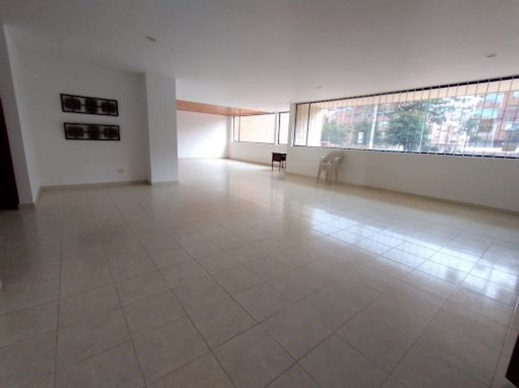 Apartamento de 2 alcobas en venta en Santa Barbara, Bogotá, 76 m² · foto 17 de 19