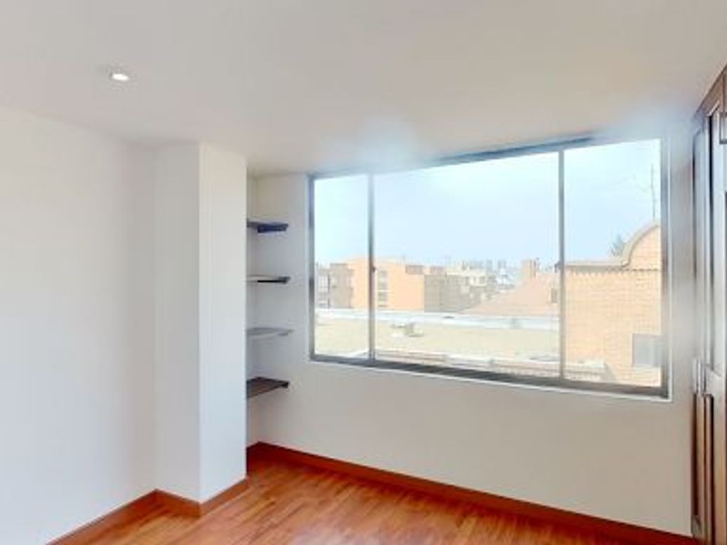 Apartamento de 2 alcobas en venta en Santa Barbara, Bogotá, 76 m² · foto 11 de 19