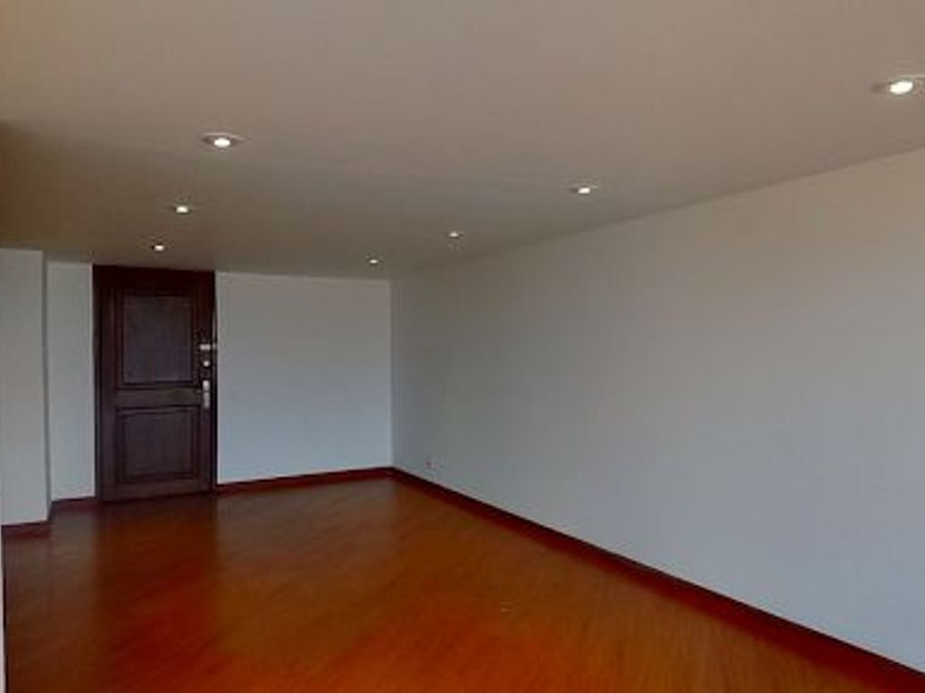 Apartamento de 2 alcobas en venta en Santa Barbara, Bogotá, 76 m² · foto 6 de 19