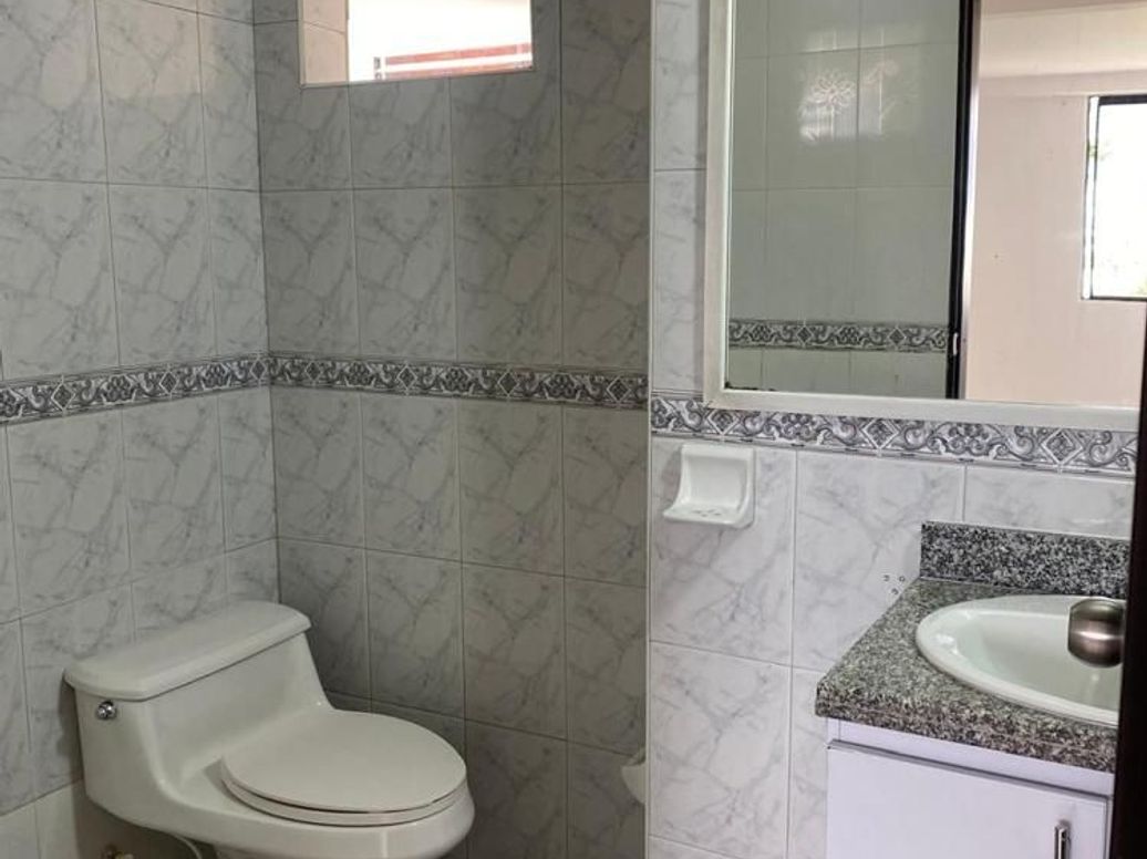 Apartamento de 3 alcobas en venta en Alcalá, Bogotá, 99 m² · foto 8 de 20